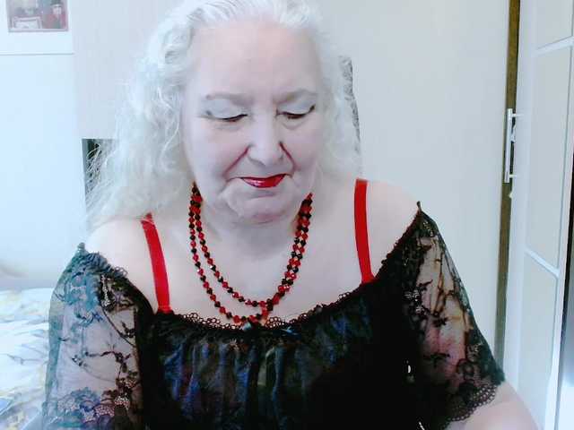 grannywants's BongaCams show and profile