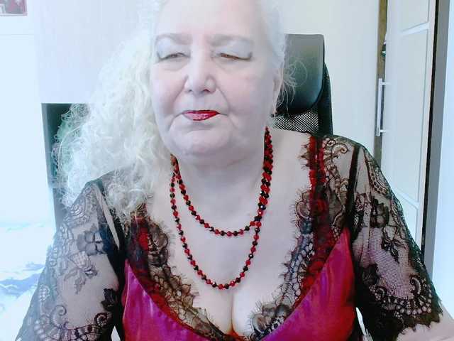 grannywants's BongaCams show and profile