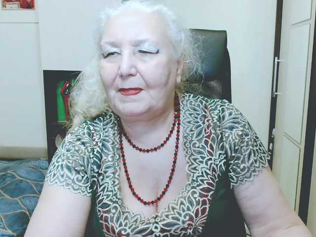 grannywants's BongaCams show and profile