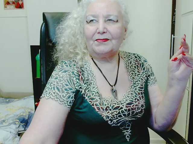 grannywants's BongaCams show and profile