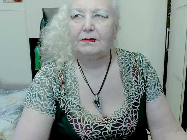grannywants's BongaCams show and profile