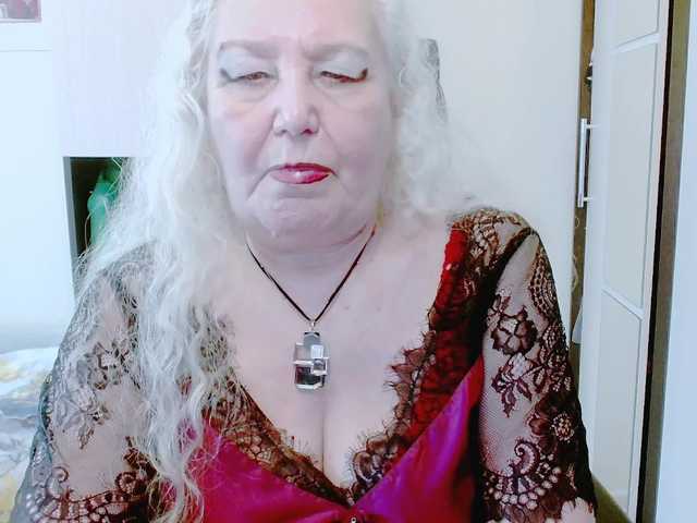 grannywants's BongaCams show and profile
