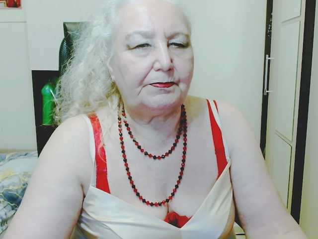 grannywants's BongaCams show and profile