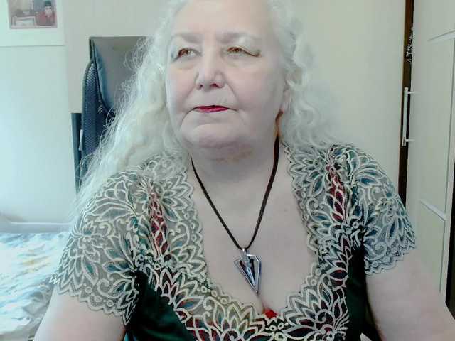 grannywants's BongaCams show and profile