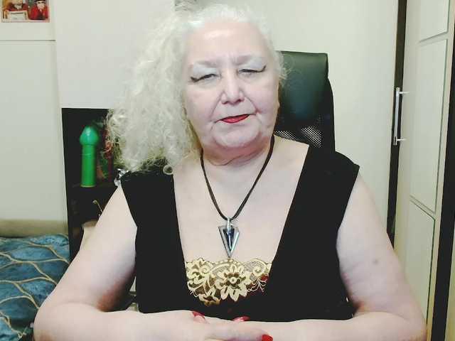 grannywants's BongaCams show and profile
