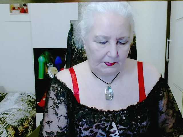 grannywants's BongaCams show and profile