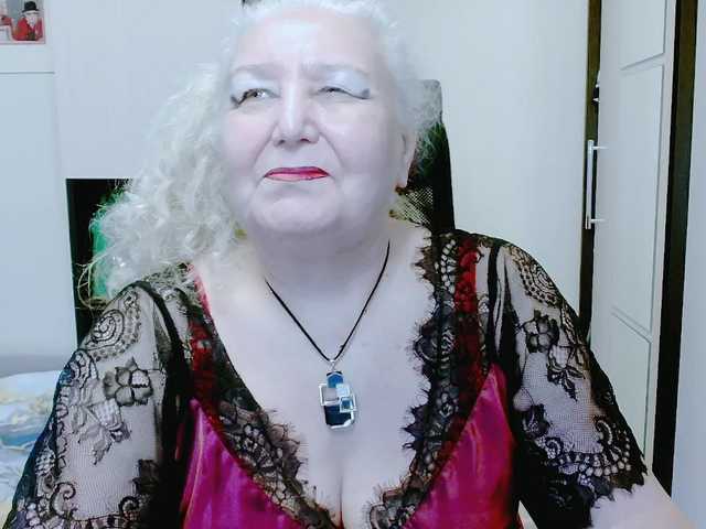 grannywants's BongaCams show and profile