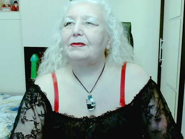 grannywants's BongaCams show and profile
