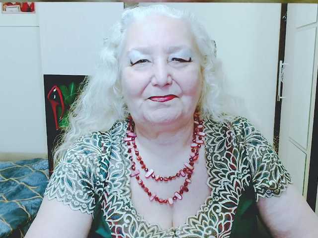 grannywants's BongaCams show and profile