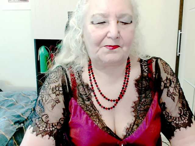 grannywants's BongaCams show and profile