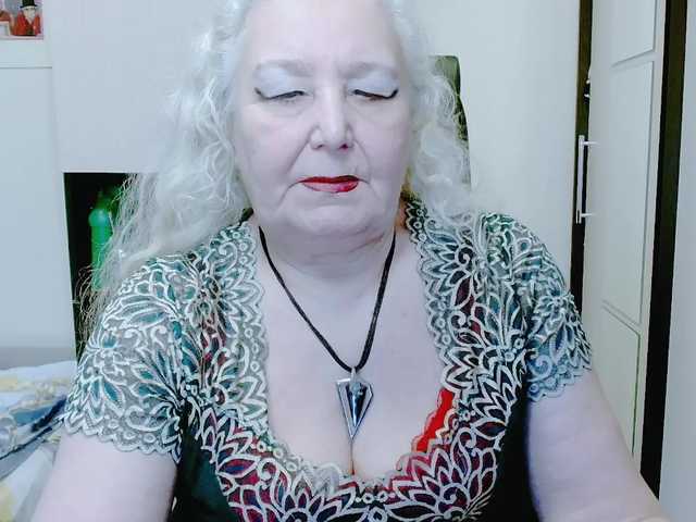 grannywants's BongaCams show and profile