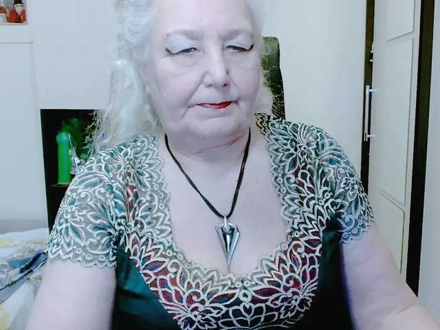 grannywants's BongaCams show and profile