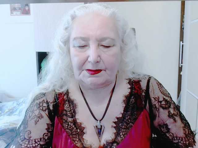 grannywants's BongaCams show and profile