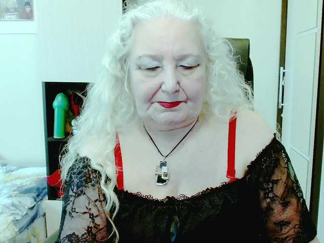 grannywants's BongaCams show and profile