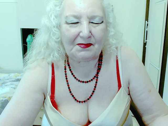 grannywants's BongaCams show and profile
