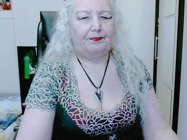 grannywants's BongaCams show and profile