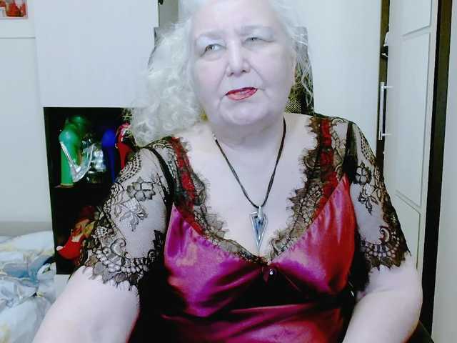 grannywants's BongaCams show and profile