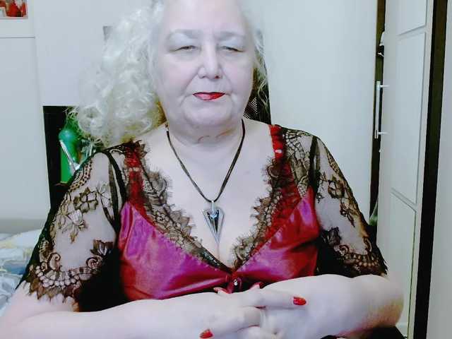 grannywants's BongaCams show and profile