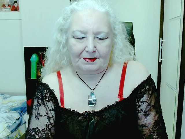 grannywants's BongaCams show and profile