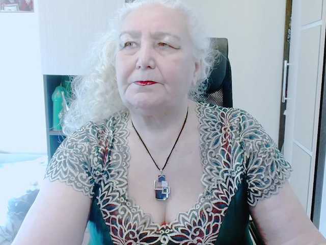 grannywants's BongaCams show and profile