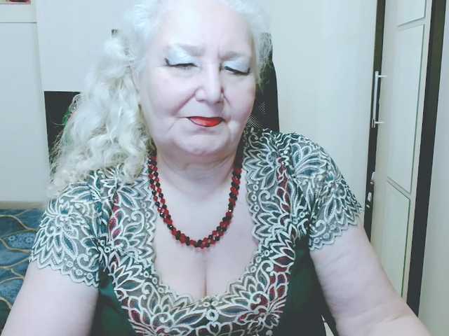 grannywants's BongaCams show and profile