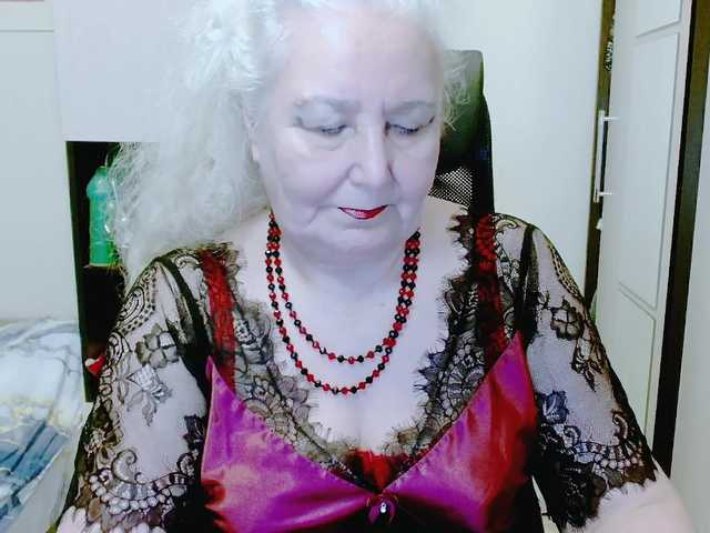 grannywants's BongaCams show and profile