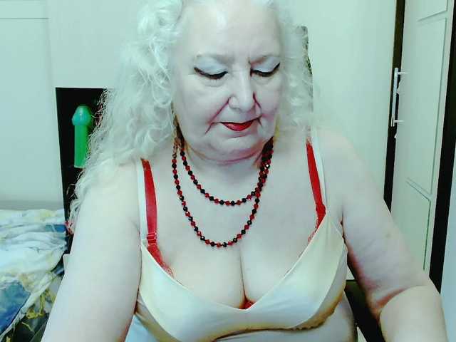 grannywants's BongaCams show and profile