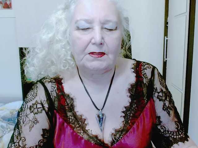 grannywants's BongaCams show and profile