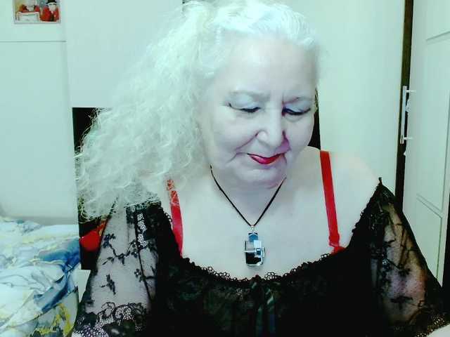 grannywants's BongaCams show and profile