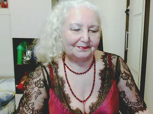 grannywants's BongaCams show and profile