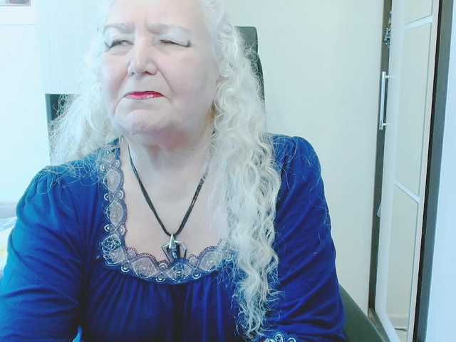 grannywants's BongaCams show and profile