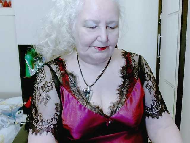 grannywants's BongaCams show and profile