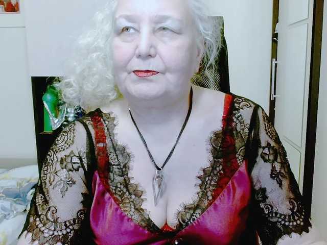 grannywants's BongaCams show and profile