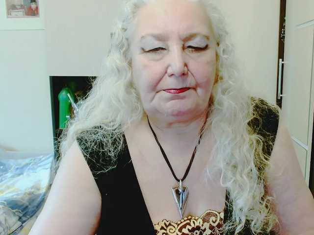 grannywants's BongaCams show and profile