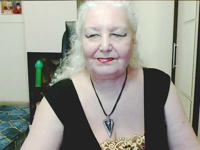 grannywants's BongaCams show and profile