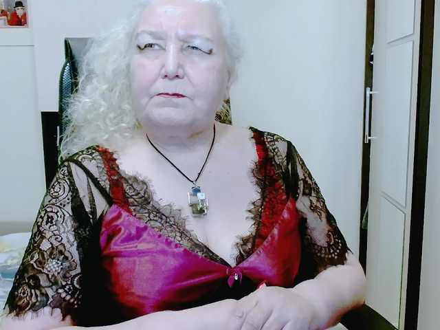 grannywants's BongaCams show and profile