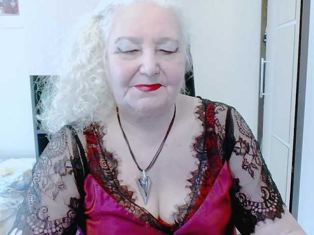 grannywants's BongaCams show and profile