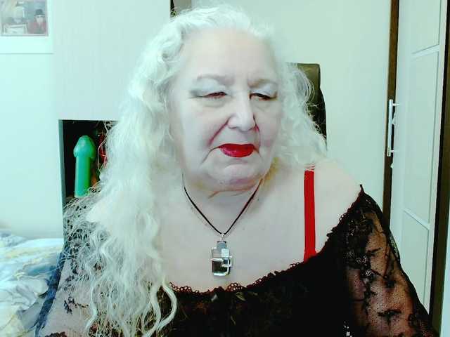 grannywants's BongaCams show and profile