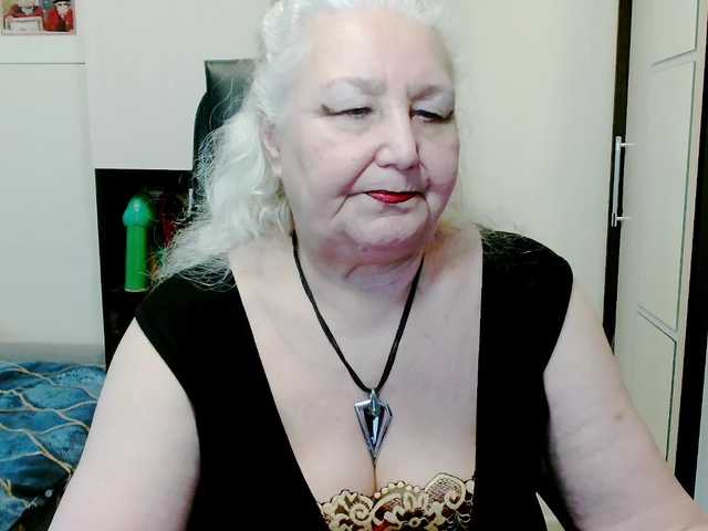 grannywants's BongaCams show and profile