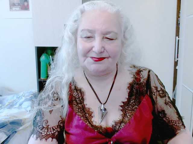 grannywants's BongaCams show and profile