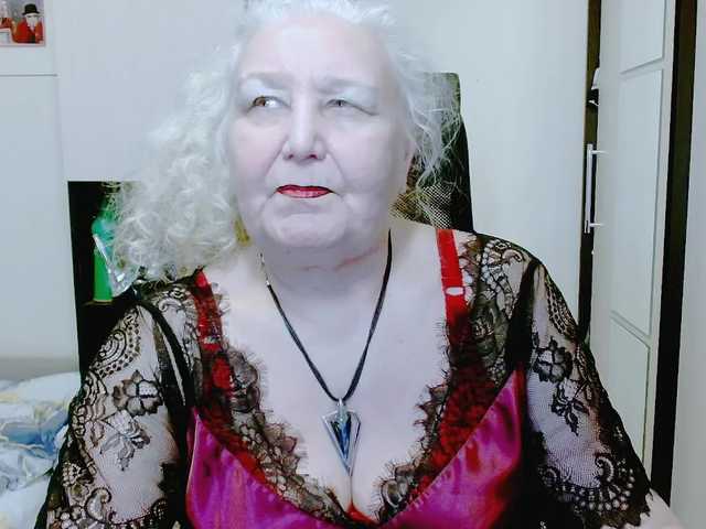 grannywants's BongaCams show and profile