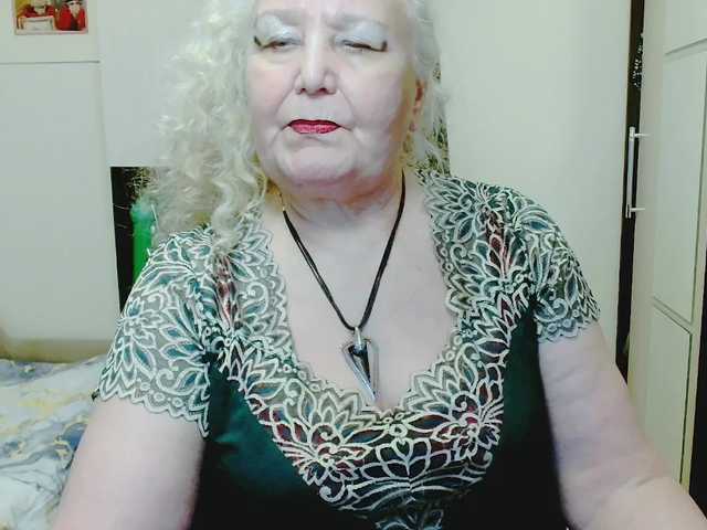 grannywants's BongaCams show and profile