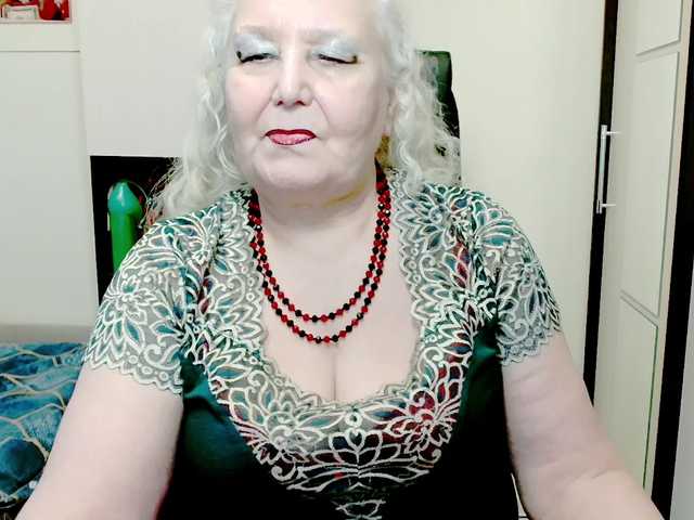 grannywants's BongaCams show and profile