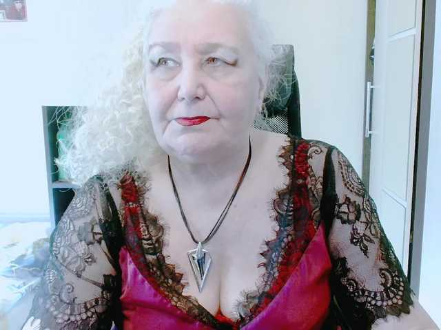 grannywants's BongaCams show and profile