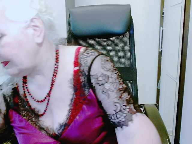 grannywants's BongaCams show and profile