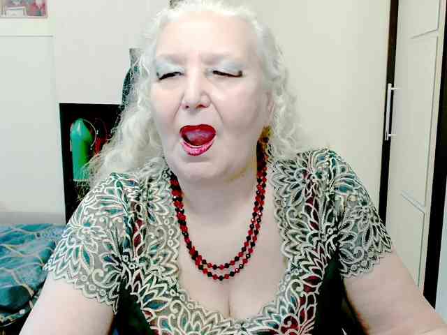 GrannyWants webcam
