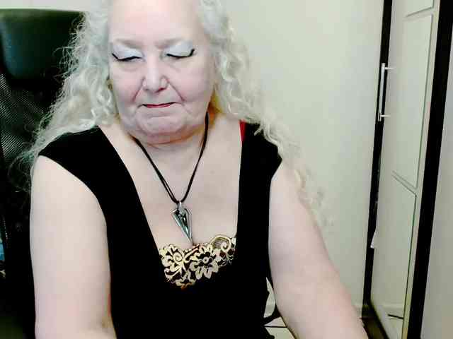 GrannyWants webcam