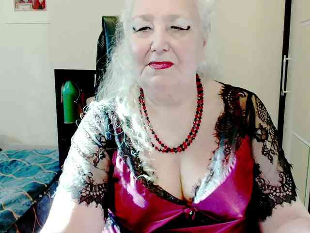 GrannyWants webcam