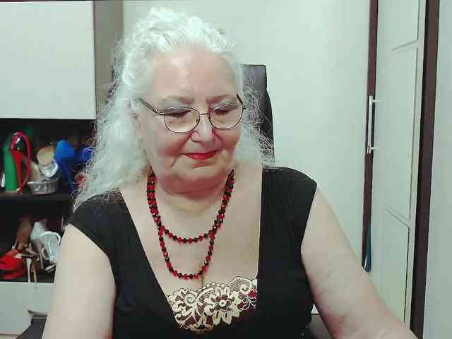 GrannyWants webcam
