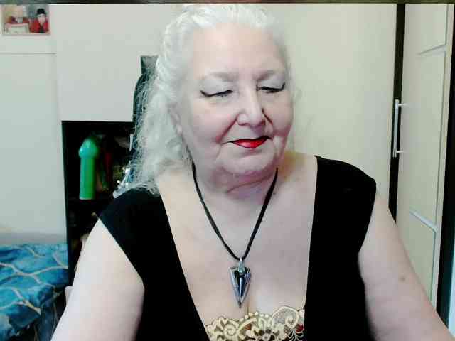 grannywants Live Webcam on BongaCams